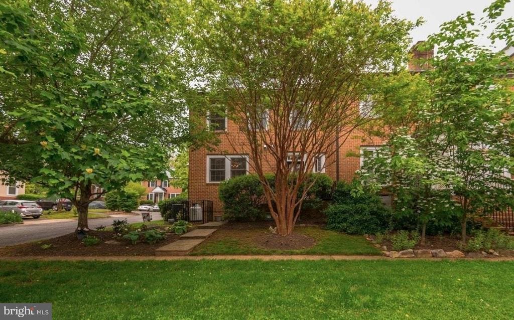 Photo - 5 Piedmont Dr