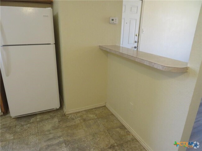 Building Photo - 4002 Gus Dr Rental
