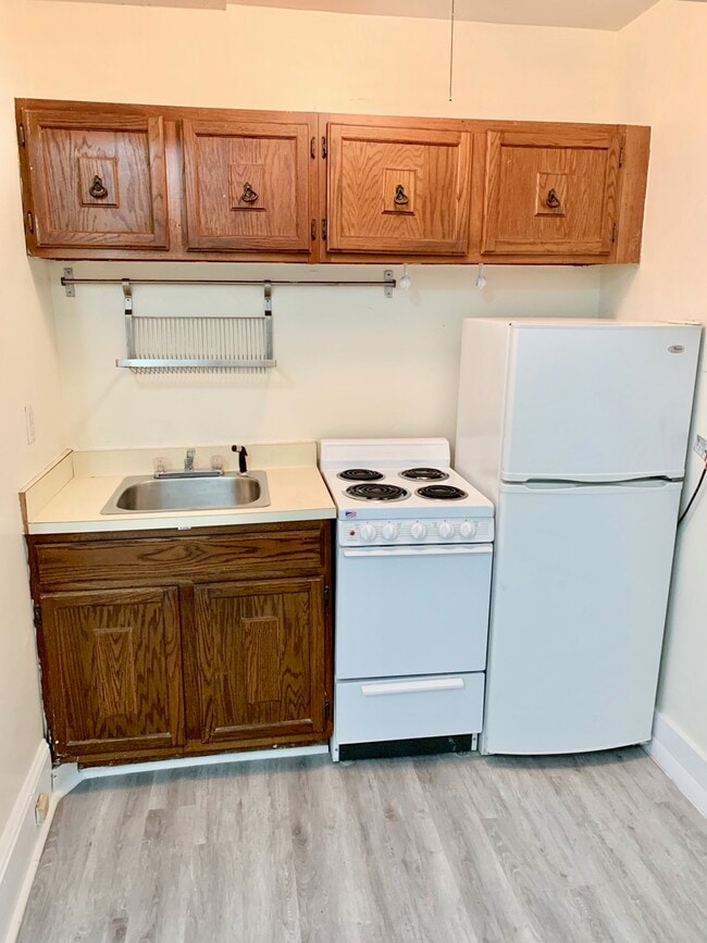 Building Photo - 466 Park Dr Unit 4 Rental