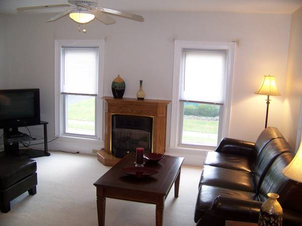 Photo - 419 Jefferson St Unit B