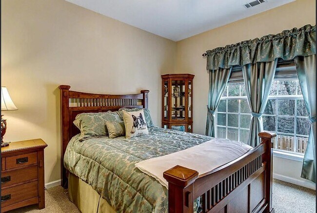 Photo - Bradley Point