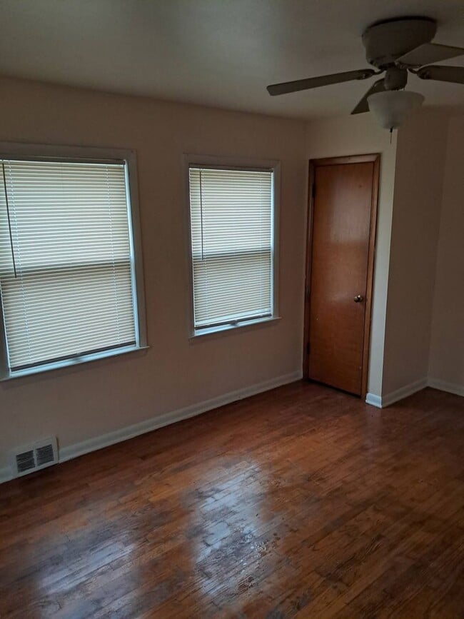 Photo - 2223 W Rohr Ave