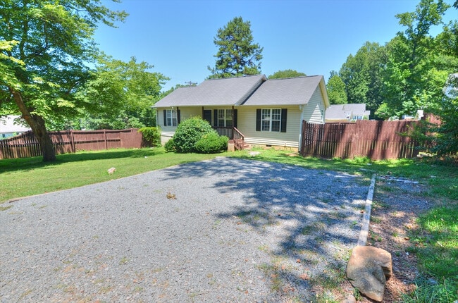Photo - Three Bedroom House in Hillsborough - Available August 8th!