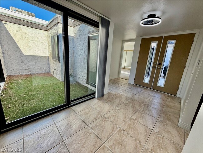 Photo - 3073 Conquista Ct