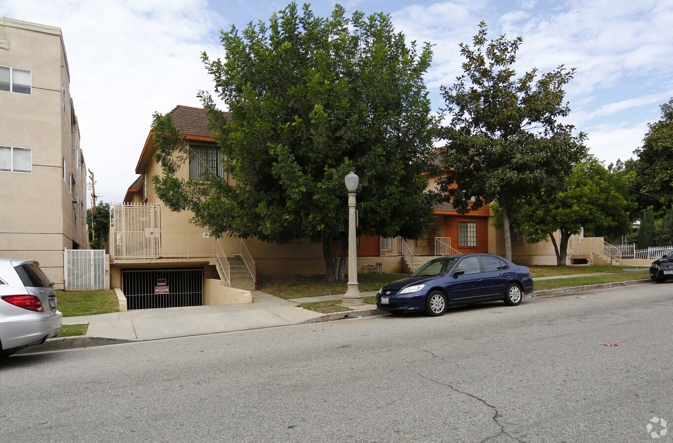 Photo - 403 Porter St