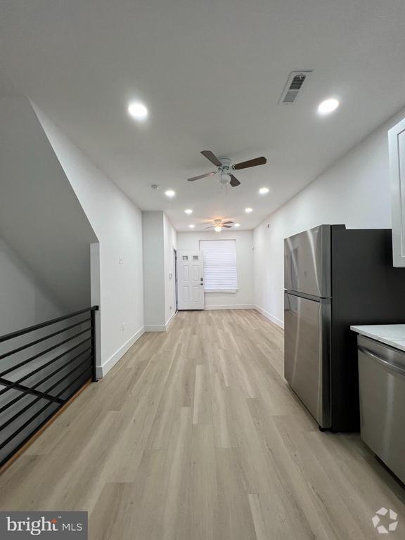 Rentals near Lancaster and 50th Page 2