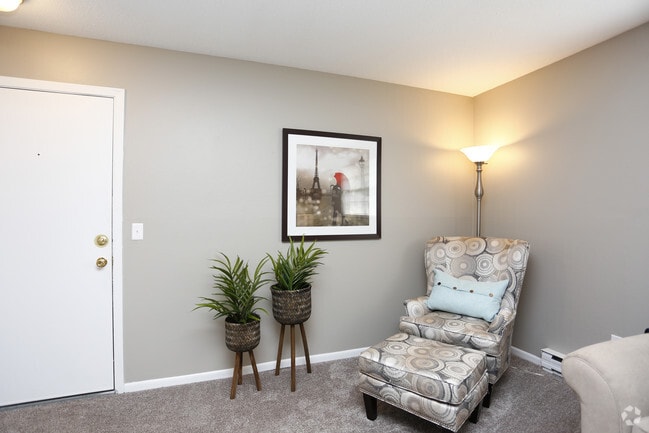 1 BR Executive - Modern