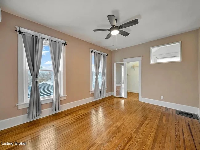 Photo - 1911 Sils Ave
