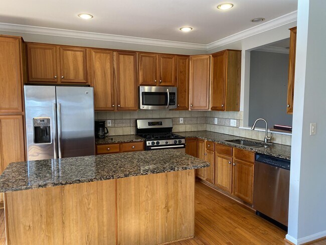 Photo - 13851 Palisades St