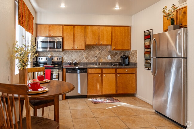 Camelback - 2BD, 1.5BA Kitchen