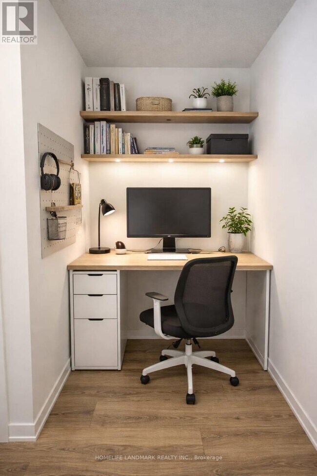 Photo - 1 Quarrington Lane Unit 2904