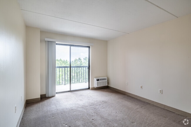 2BR, 2BA - 1095SF - Bedroom #2