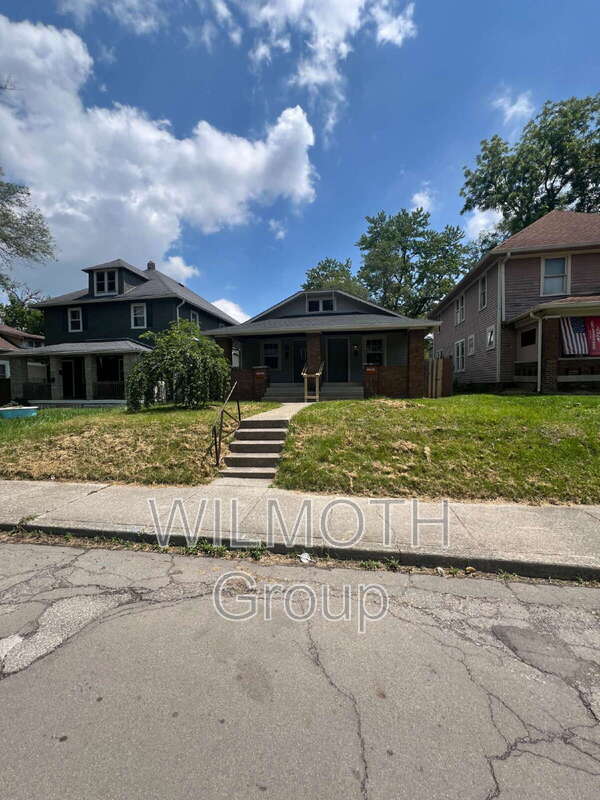 Building Photo - 1223 N Oxford St Rental