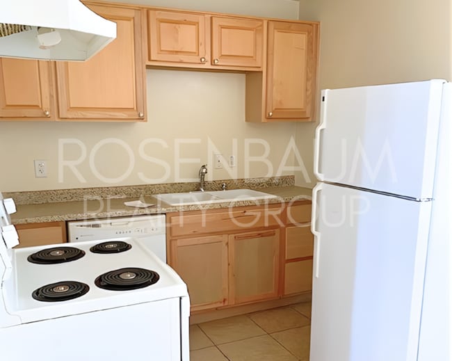 Photo - 455 W Kelso St Unit APT 109