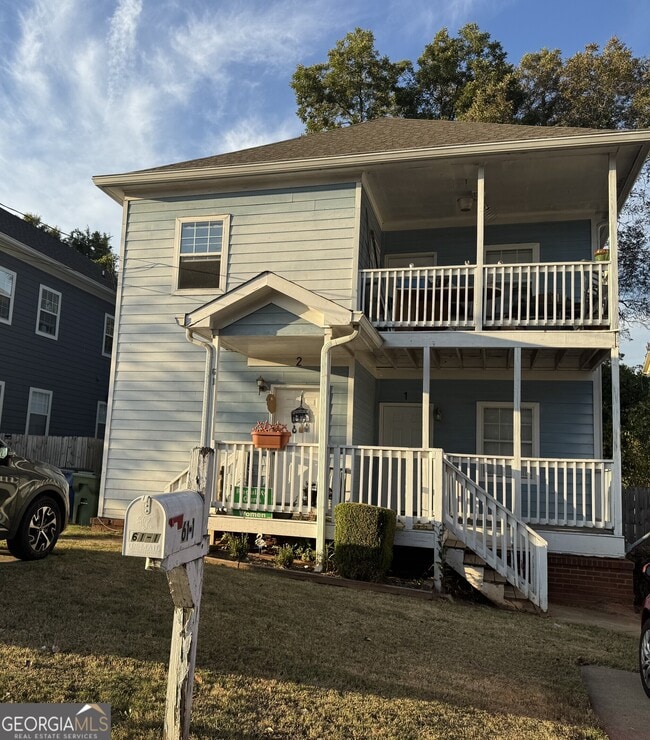 Building Photo - 61 Weyman Ave SW