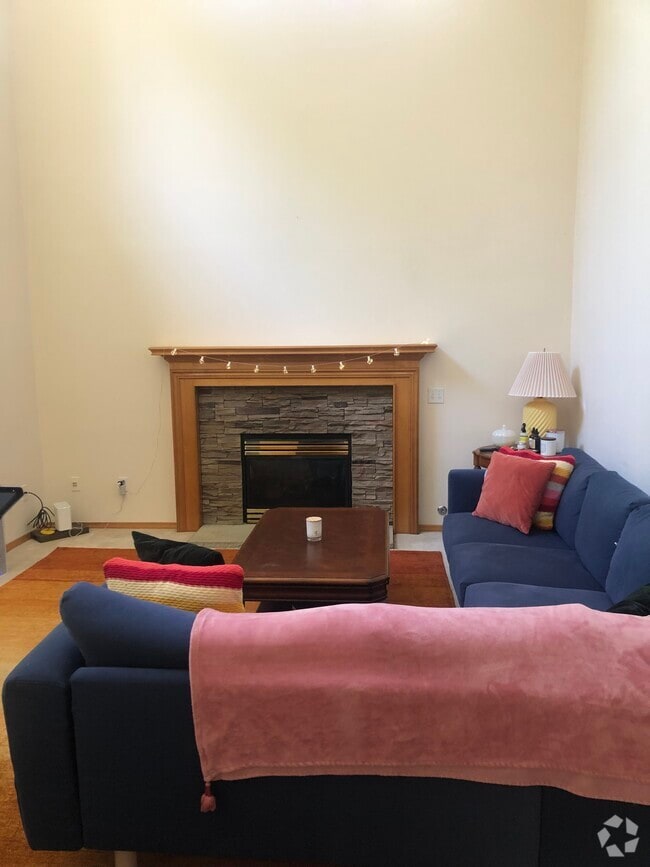 Building Photo - 919 183rd Pl SE Rental