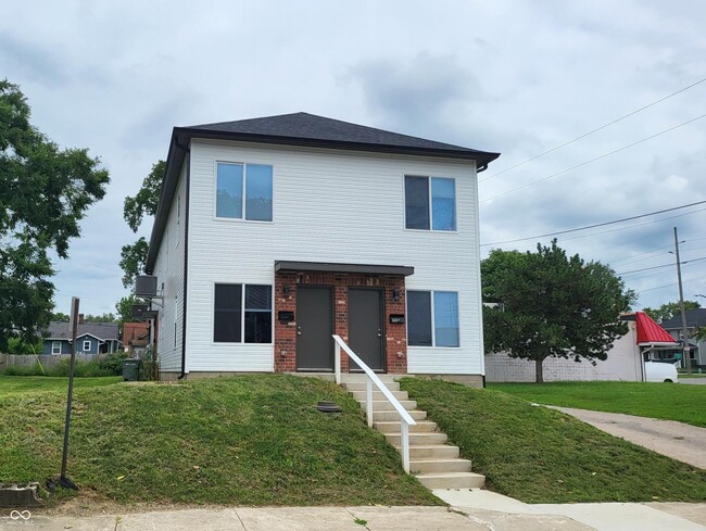 Building Photo - 517 N Oxford St Rental