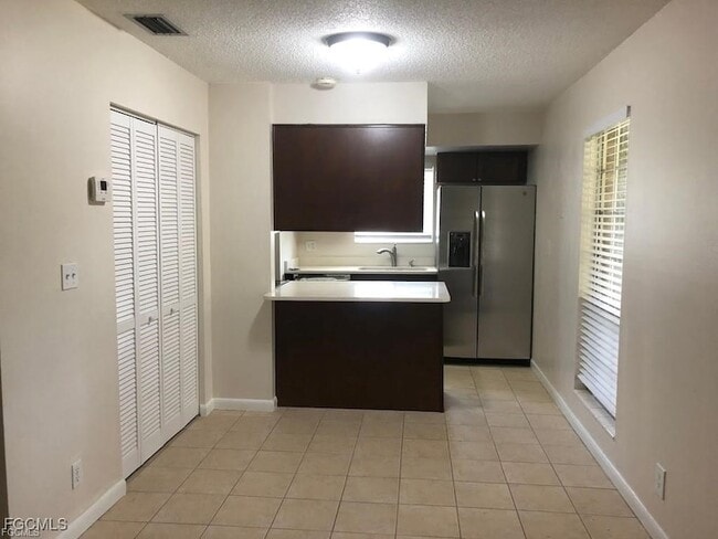 Building Photo - 3320 New South Province Blvd Unit 1 Rental