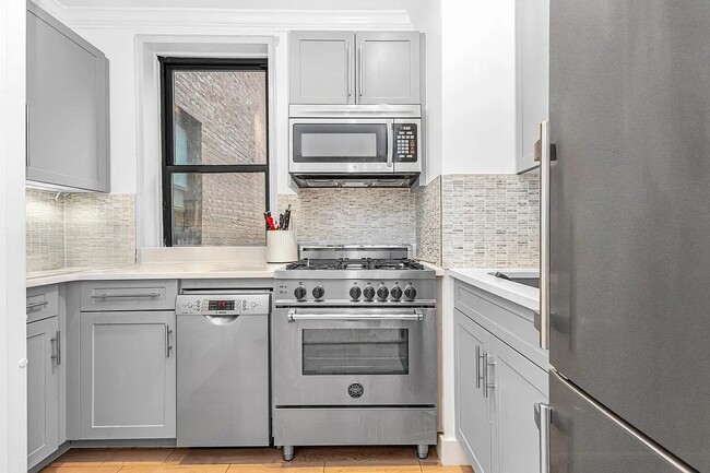 Photo - 421 W 21st St Unidad 1D
