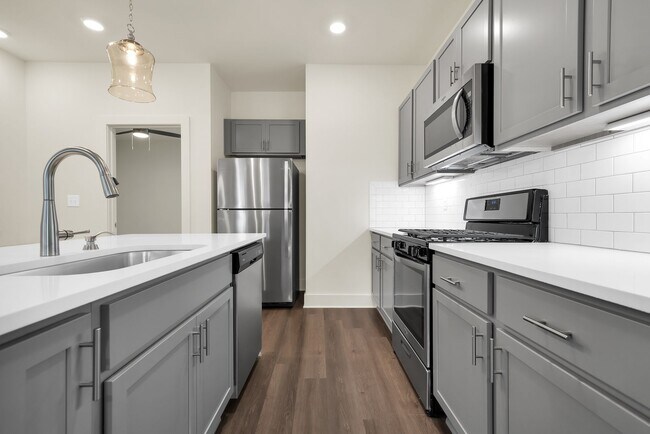 Photo - Adorable 1 Bedroom Cottage with Elevated A...