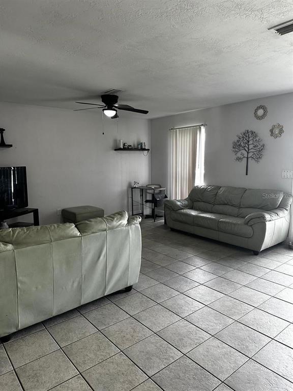 Photo - 1048 Wakefield Cir