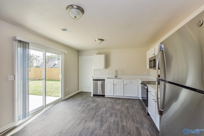 Photo - 123 Fire Fly Ln