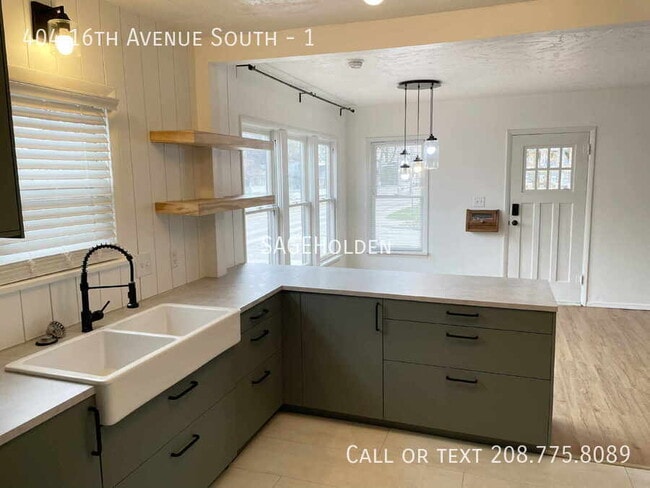 Building Photo - 404 16th Ave S Rental