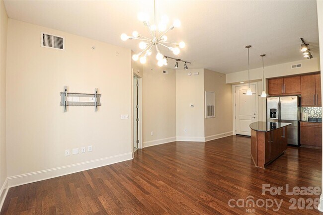 4625 Piedmont Row Dr Unit 402