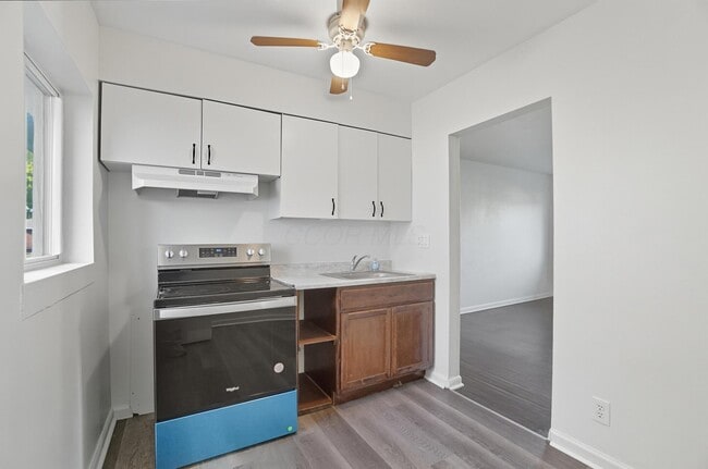 Photo - 1927 Vaughn St