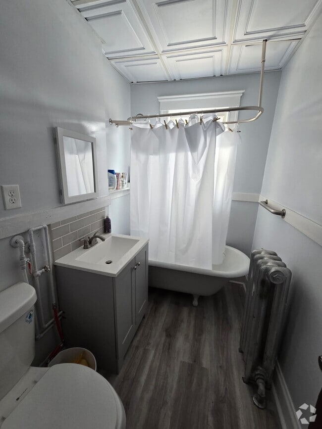 Building Photo - 11 Boylston St Unit 2 Rental