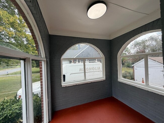 Photo - Spacious NE Roanoke City Home!