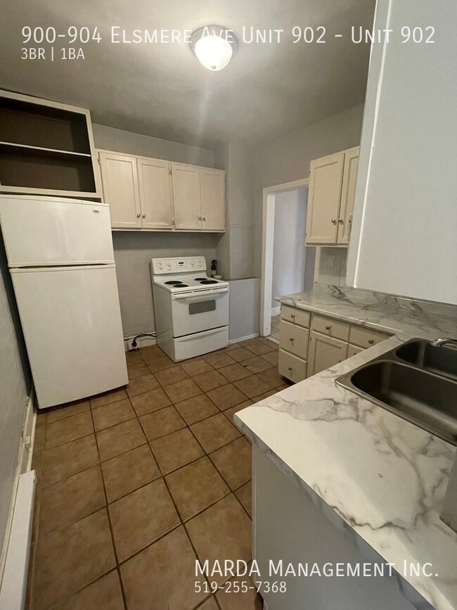 Photo - PRIME 3 BED/1 BATH UNIT BY ERIE ST! + HYDRO & GAS! Unit 902