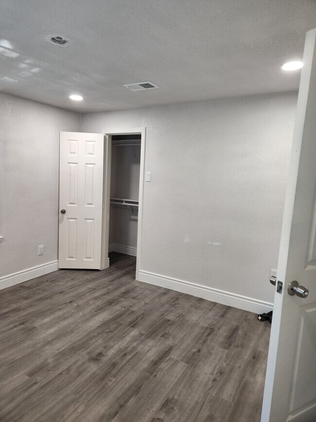 Photo - 4202 Kirby St