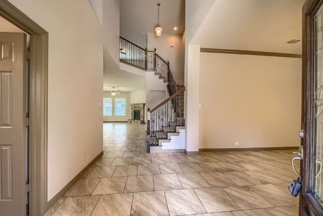 ****Go Big, Then Come Home to Comfort and Style!****