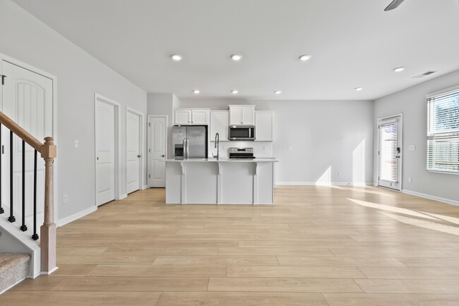 Photo - 127 Raiden Cir