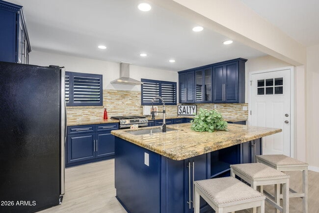 Photo - 903 W Missouri Ave