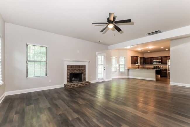 Photo - 11040 Southwood Dr