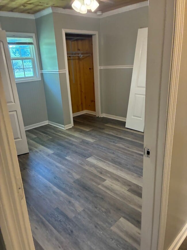 Photo - 3 Bed 2 Bath Brick Home Newly Renovated