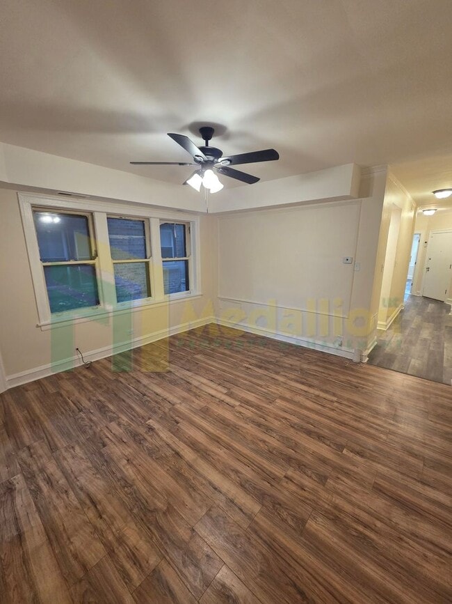 Photo - Beautifully Updated 2-Bedroom Apartment – ... Unit 8349 South Rhodes Avenue - 1S