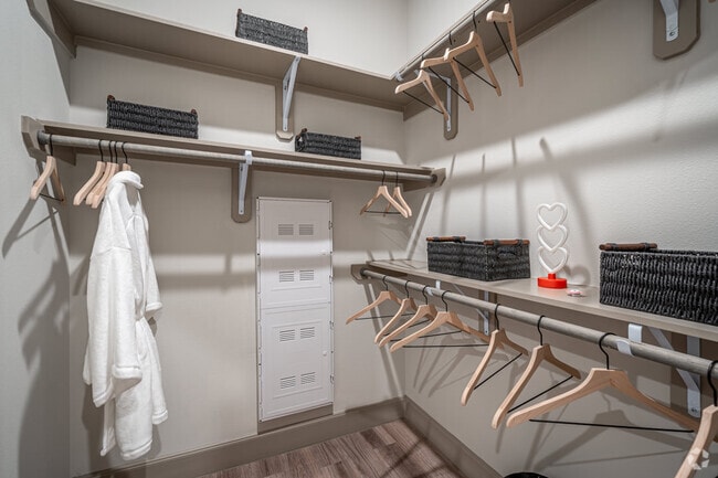 2HAB, 2BA - 1,205 ft² - Fox Bridge North