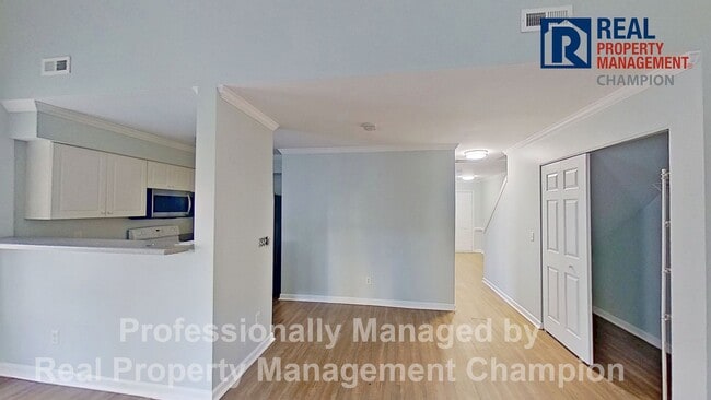 Photo - Cute 3 BD/2 BA Townhome Style Near UNCW