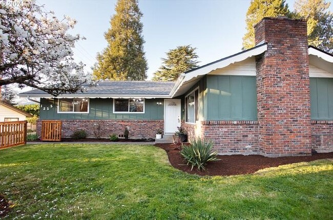 Photo - 1255 E 30th Ave