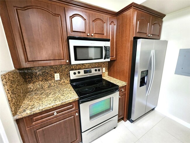 Photo - 2492 Centergate Dr Unit 108