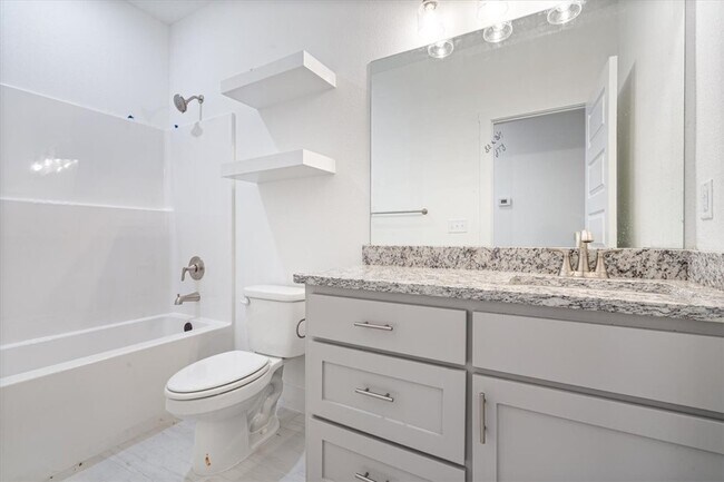 Photo - 7004 SW Basswood Ave