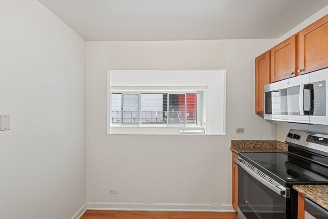 Photo - 211 E Ohio St Unit 719