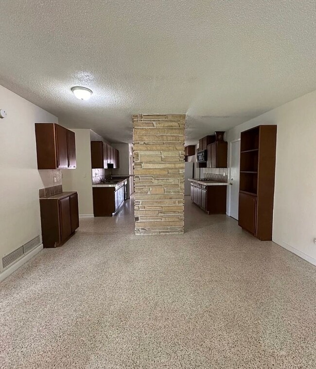 Photo - 912 NE 41st Ave