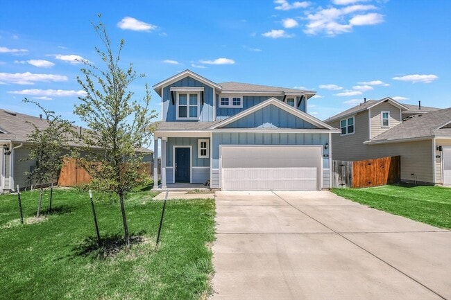 Building Photo - 204 Crescent St