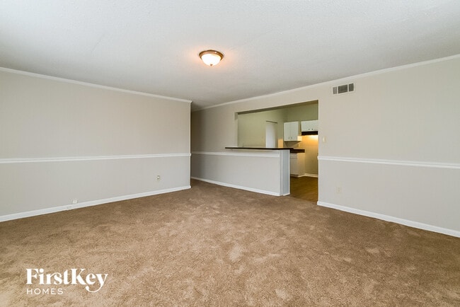 Photo - 3078 Churchill St