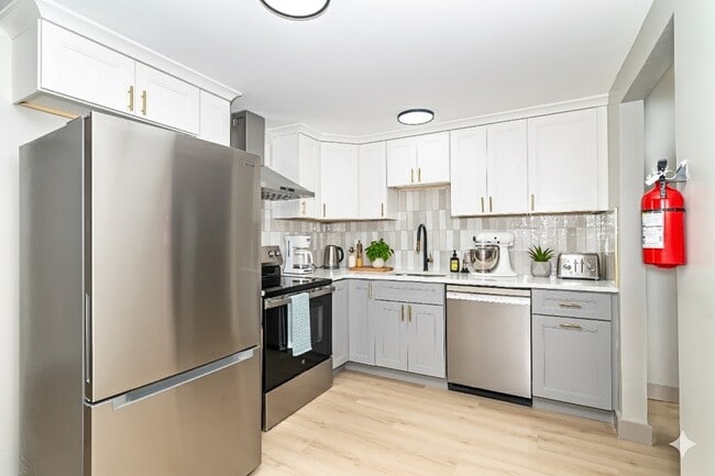 Photo - 4 Magnolia Ct