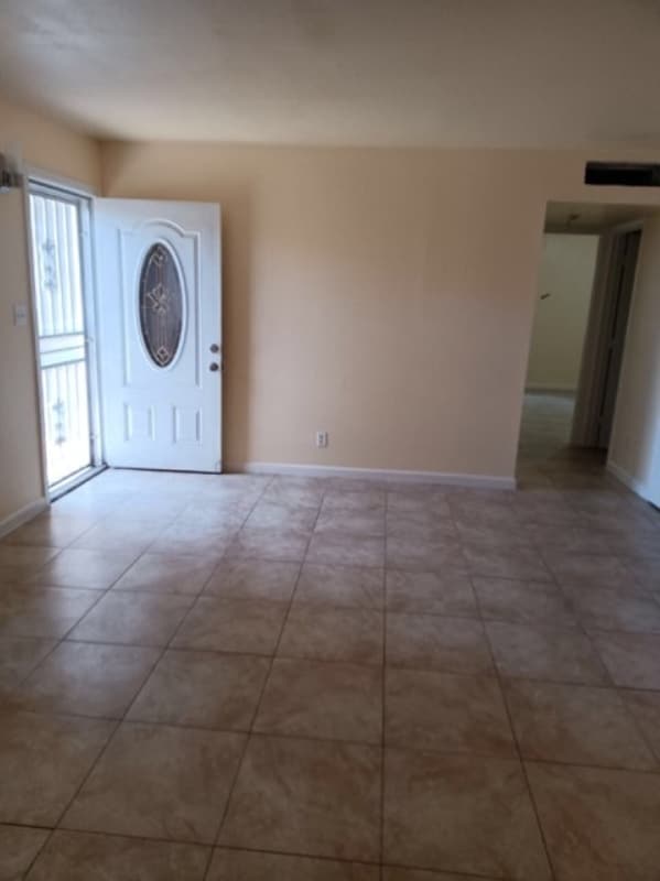 1715 W Clinton Ave Condo Condo for Rent in Fresno, CA